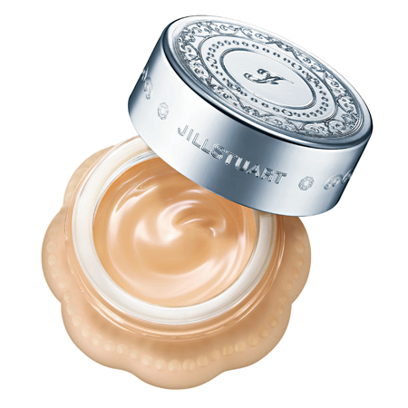 JILL STUART 雪紡潤采粉凝霜,SPF20/PA++,30ml,NTD$1,450元。